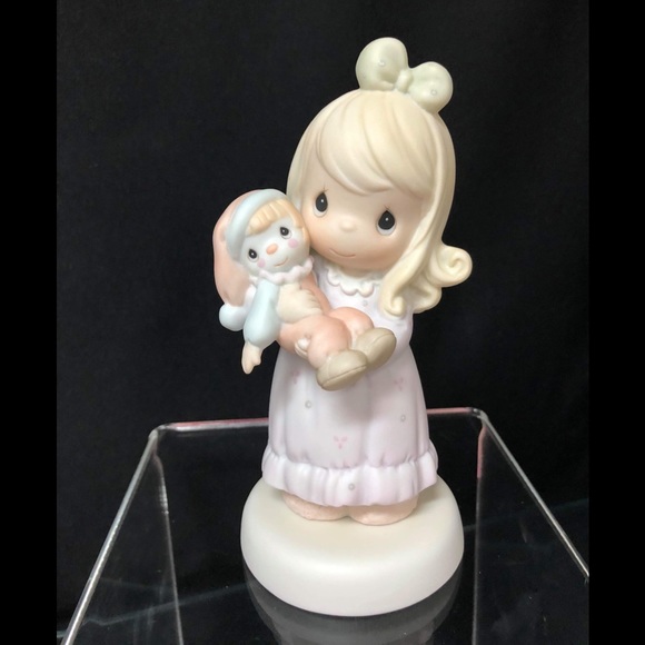 Precious Moments “Coleenia”